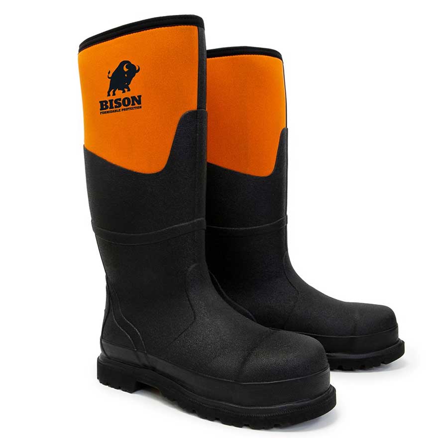 Insulated safety toe outlet rubber boots